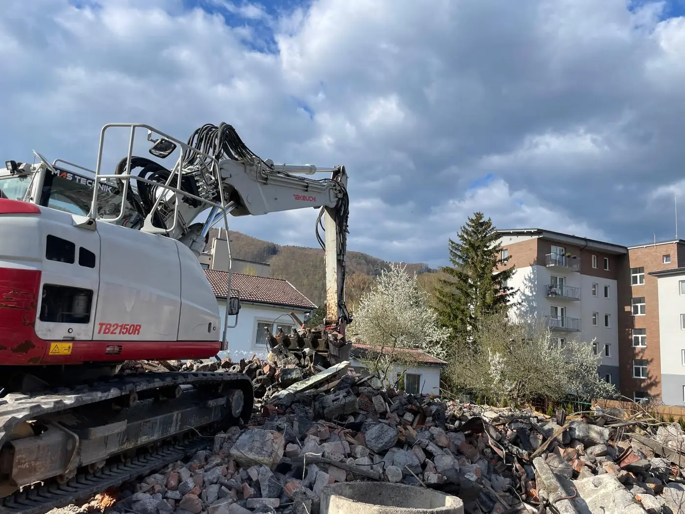 Búracie práce a odvoz sutiny – DRAVIO Rajec